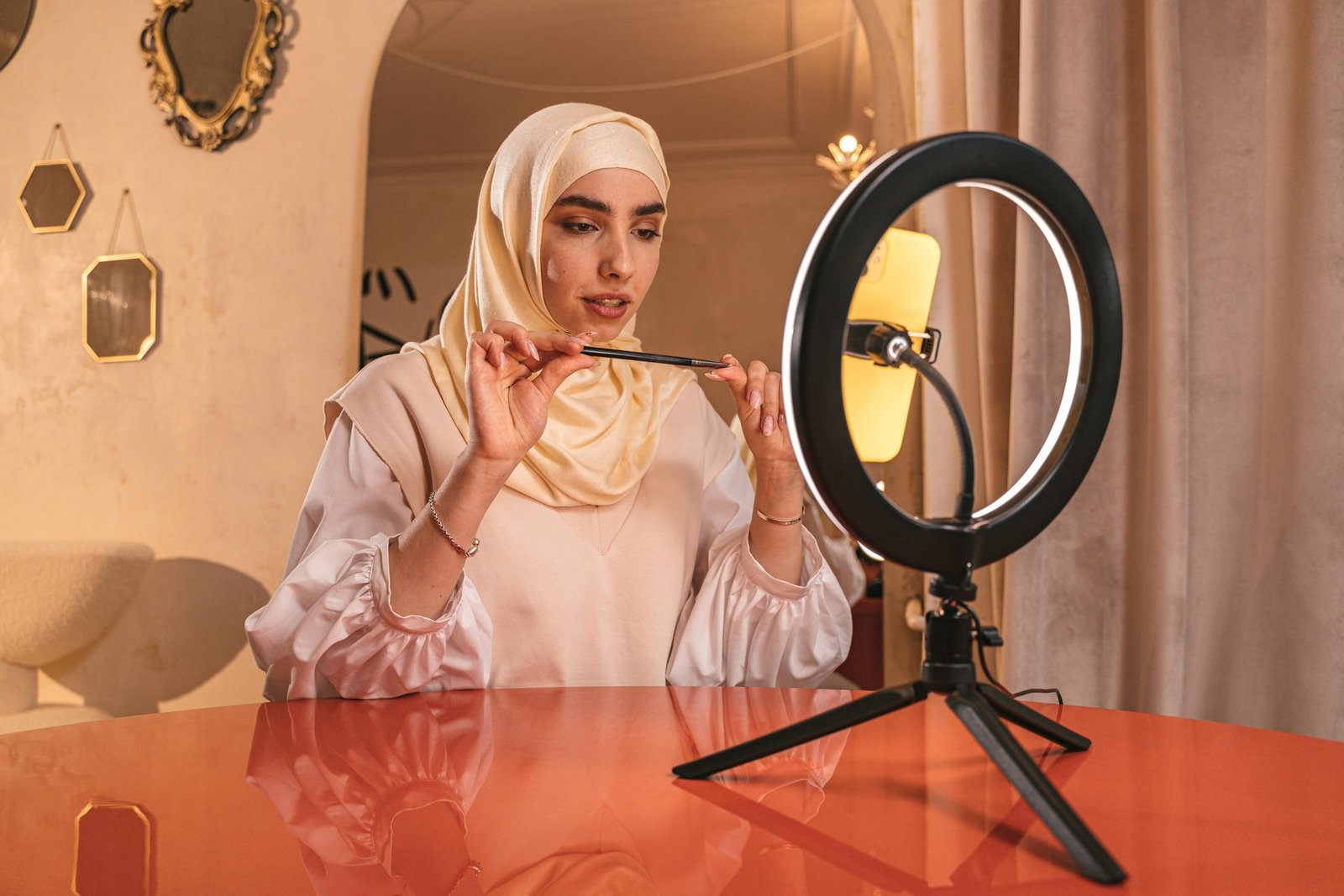 Influencer-marketing-scaled